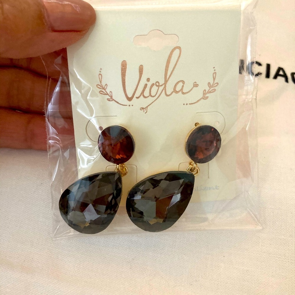 Dangling Earrings Purple & Goldtone